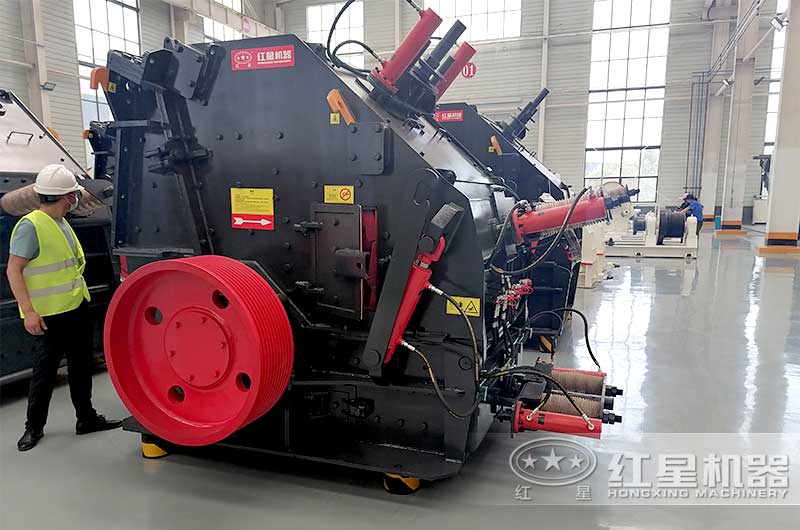 紅星新型反擊式破碎機(jī)設(shè)備 紅星新型反擊式破碎機(jī)設(shè)備