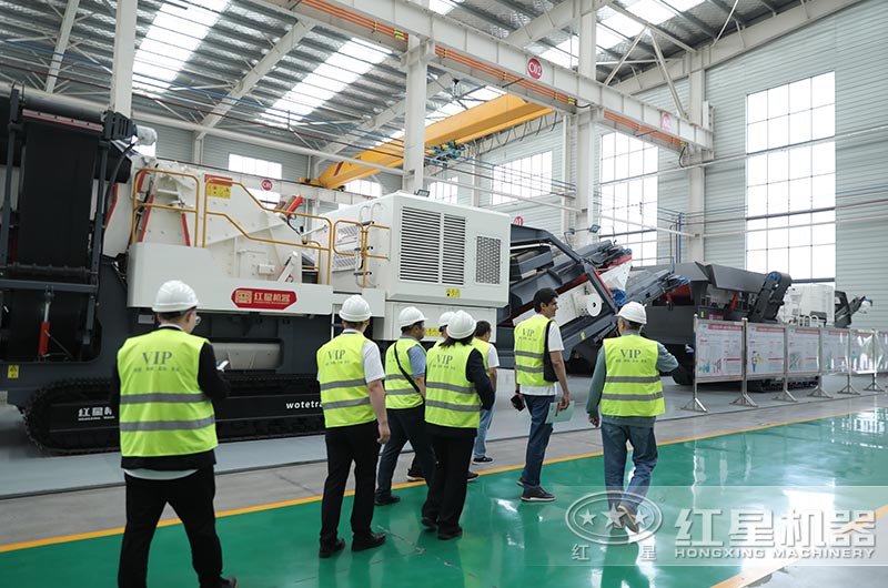 客戶參觀移動(dòng)破現(xiàn)貨